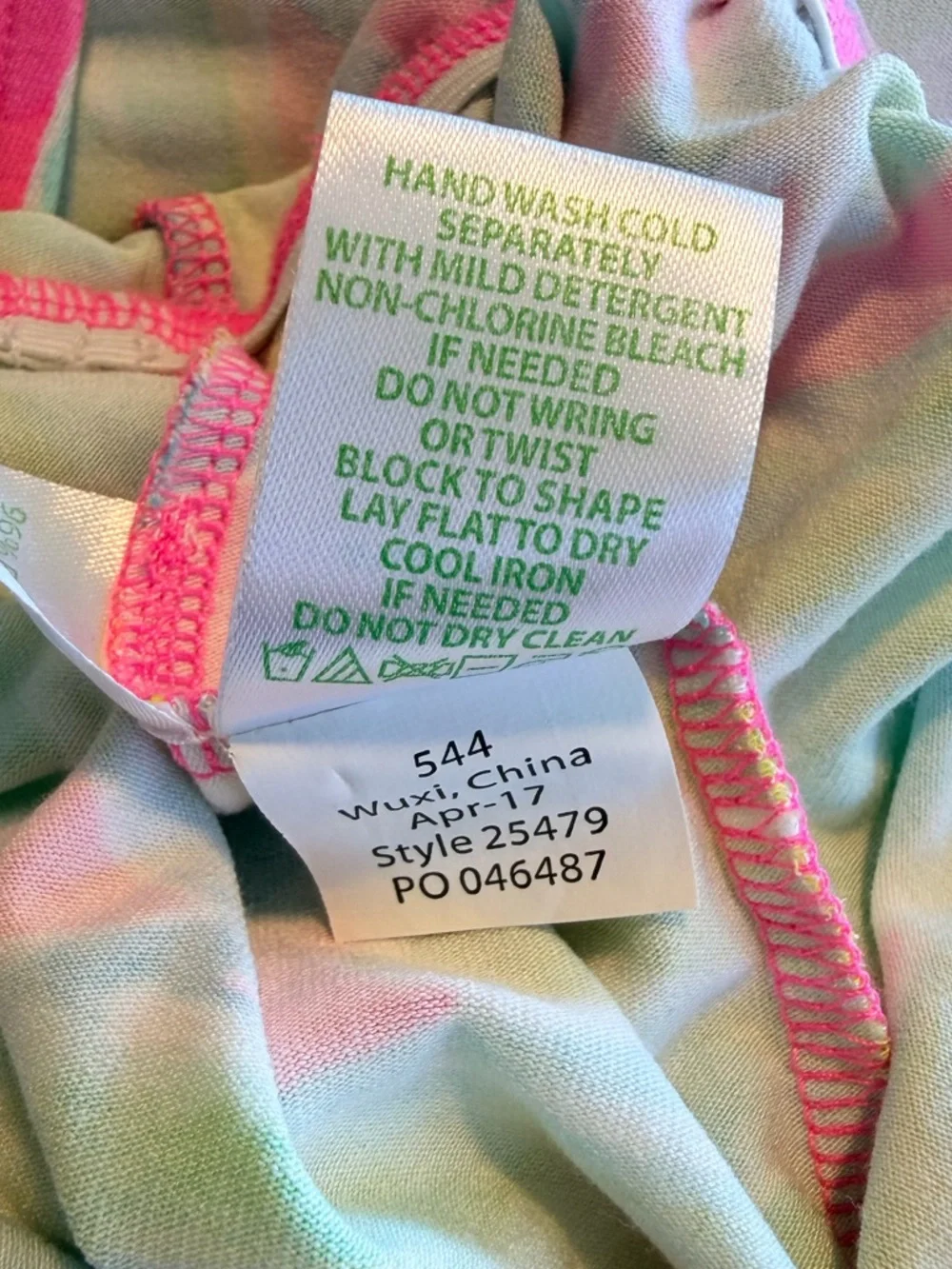 Lilly Pulitzer Madilyn Shorts Romper in Tiki Pink and Green. Small. - Picture 6 of 9